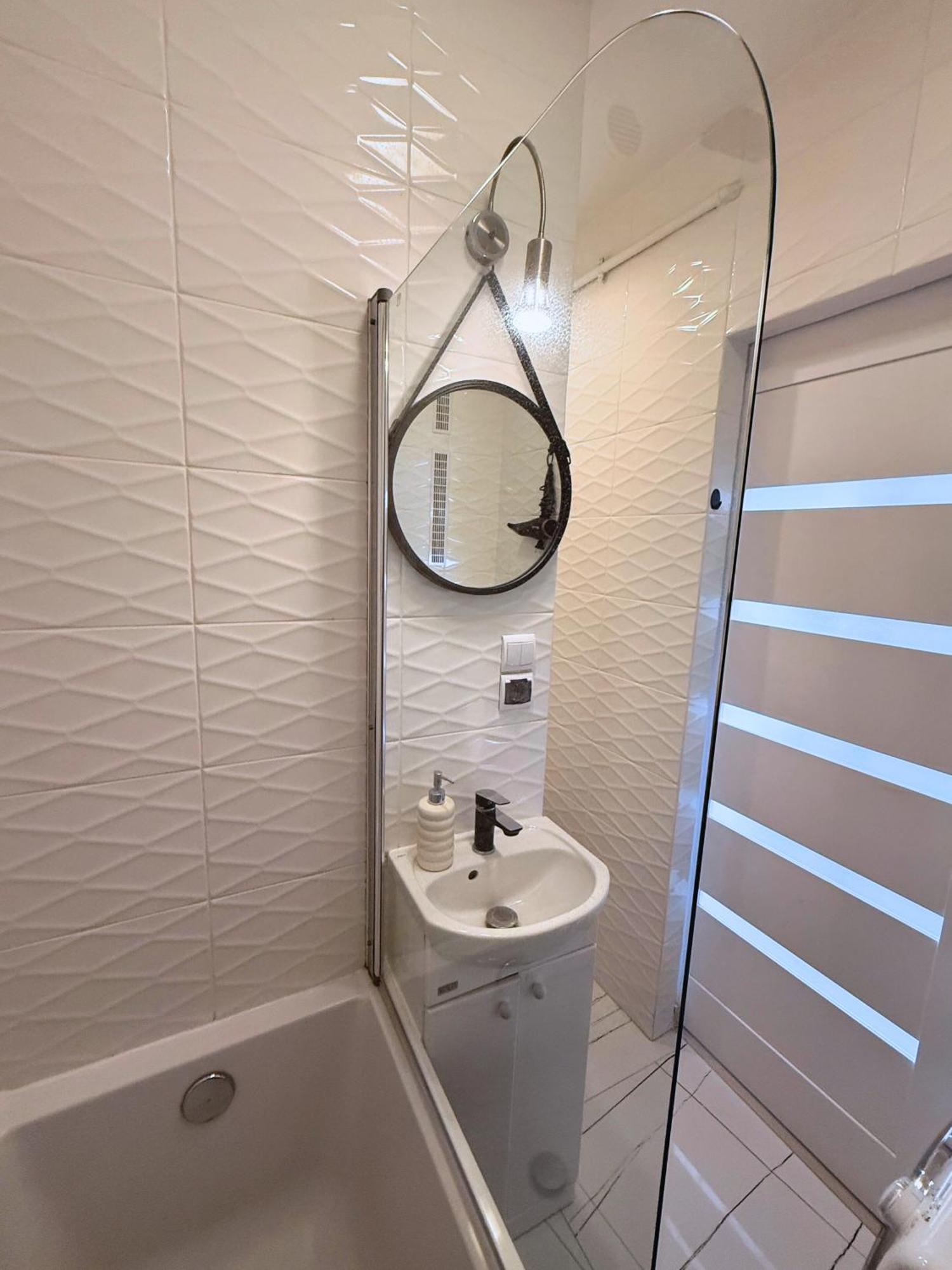 Ferienwohnung Zacisze Kopernika Z Darmowym Parkingiem Thorn Exterior foto